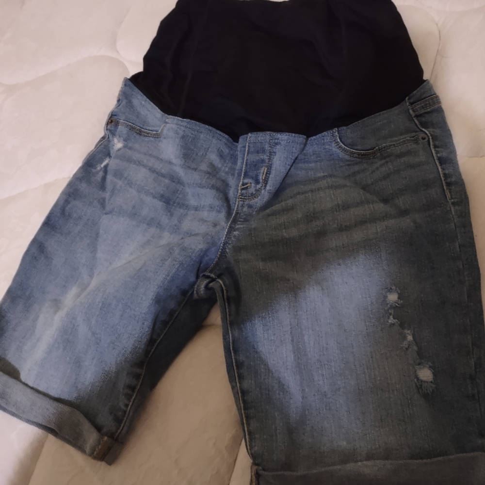 Isabel Maternity Bermuda Shorts Sz. 8 EUC